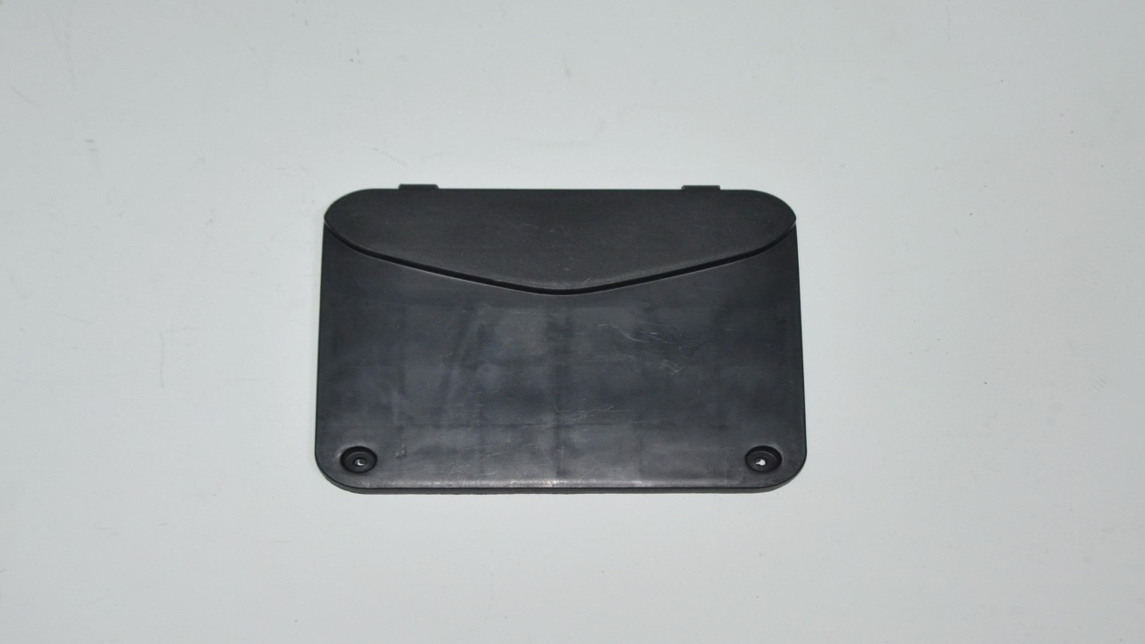 ÖN BASAMAK PLASTİĞİ KAPAĞI (PESARO125)